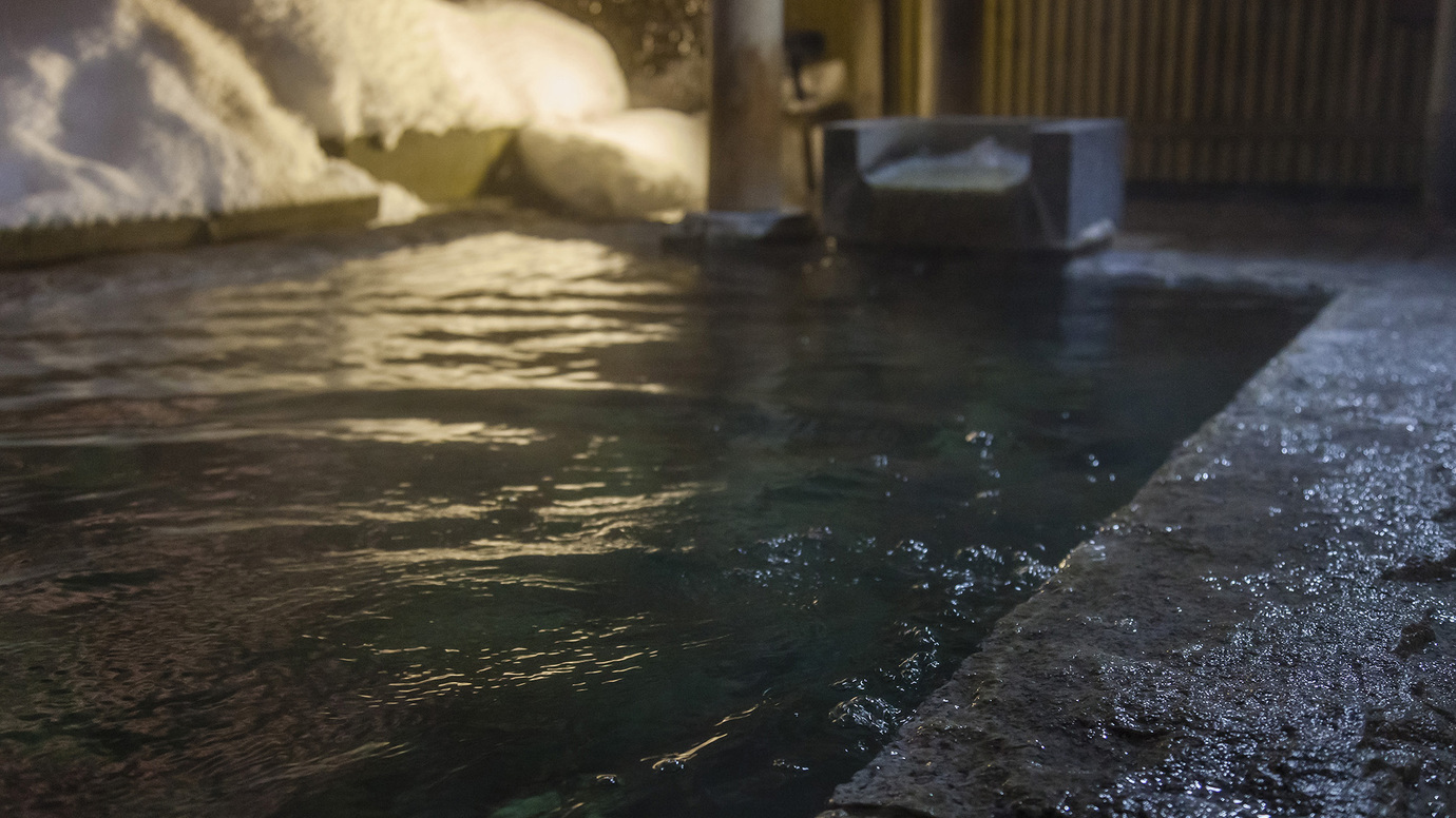 温泉かけ流し（温度調整で加温加水しております）