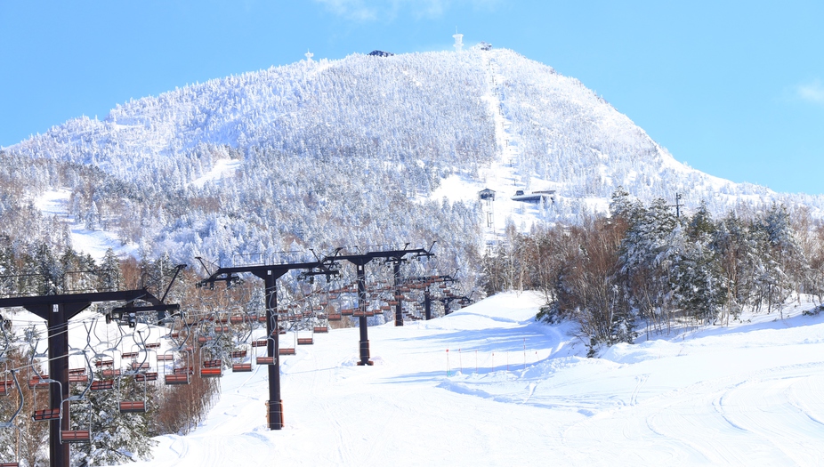 横手山スキー場 絶景とともに滑ろう♪