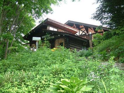 ペンションスイス正面