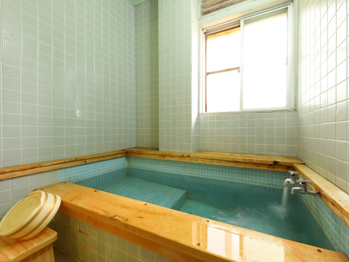 源泉内湯付き和室