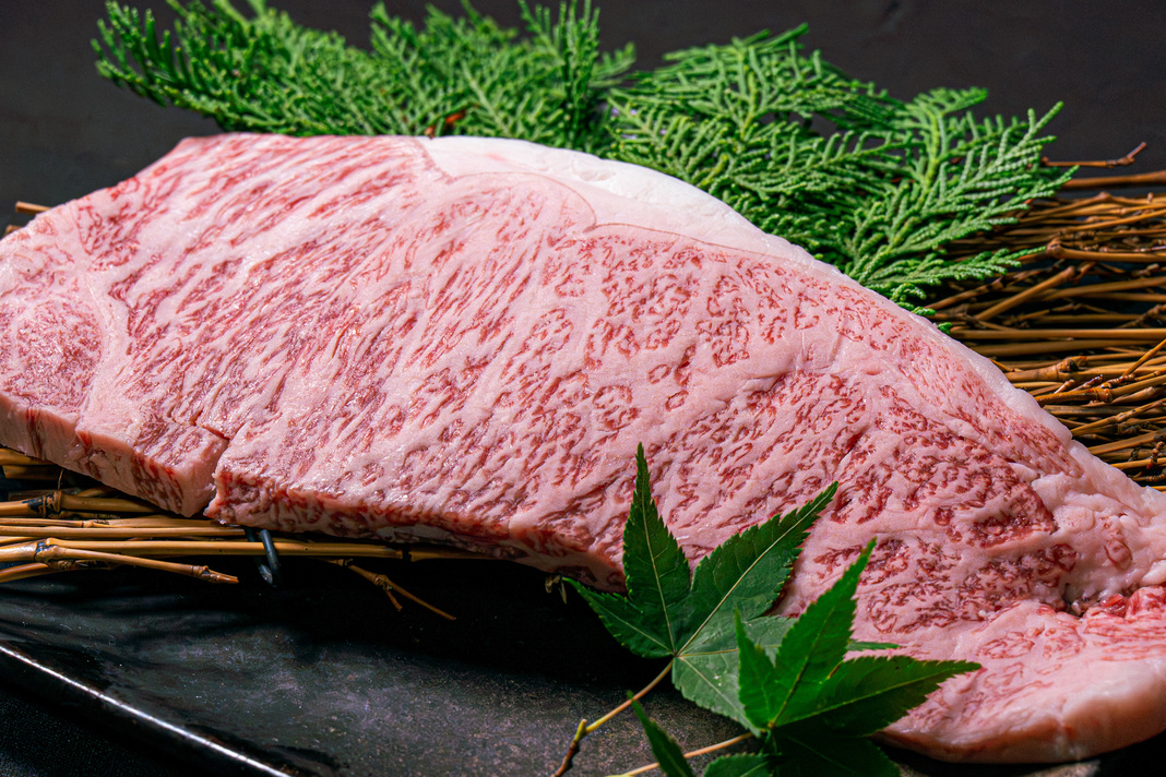 A5ランクの佐賀牛ステーキ