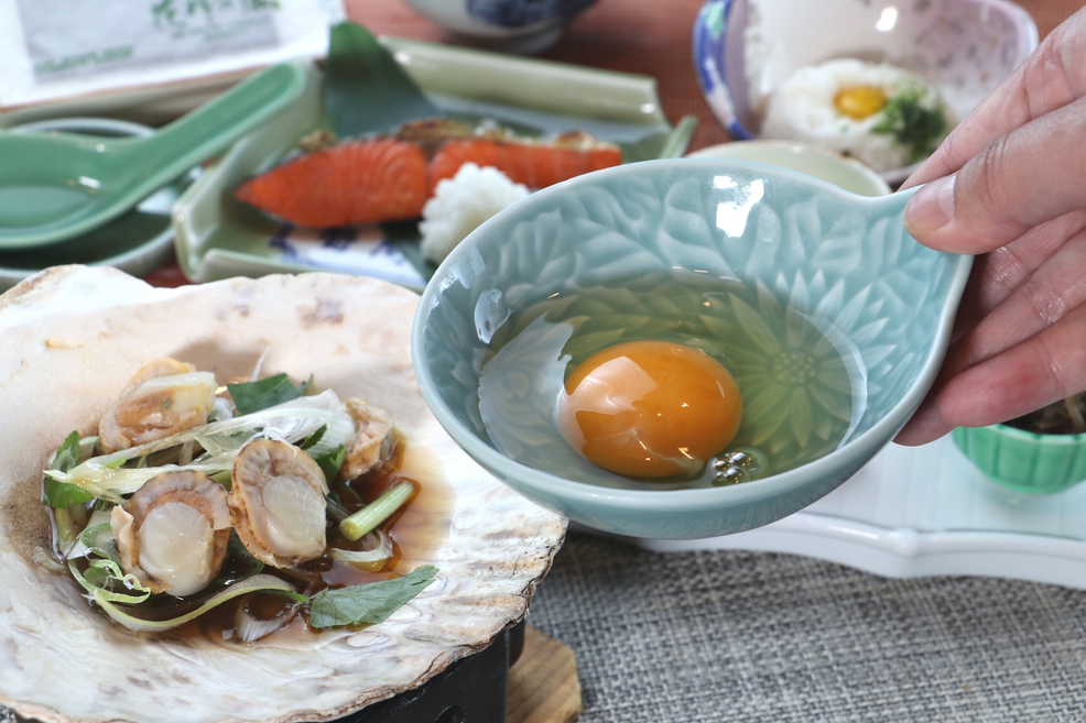 ご朝食ほたてと葱の卵とじはリピーター様からも大好評