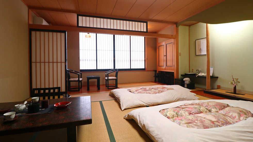 #客室一例12.5畳+板の間(B・T付)2〜3名様推奨。広々とした純和風のお部屋です。