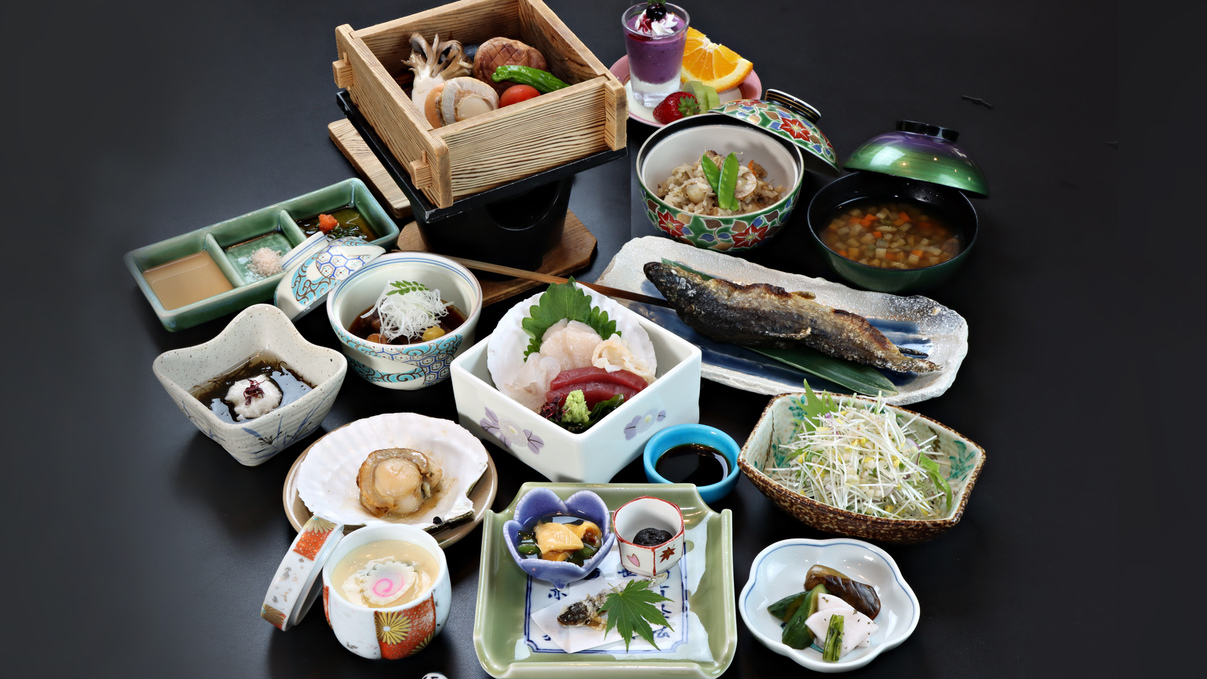 #ご夕食一例青森の郷土料理御膳「ほたて」や「津軽平野のそばもやし」、「けの汁」、「黒にんにく」な