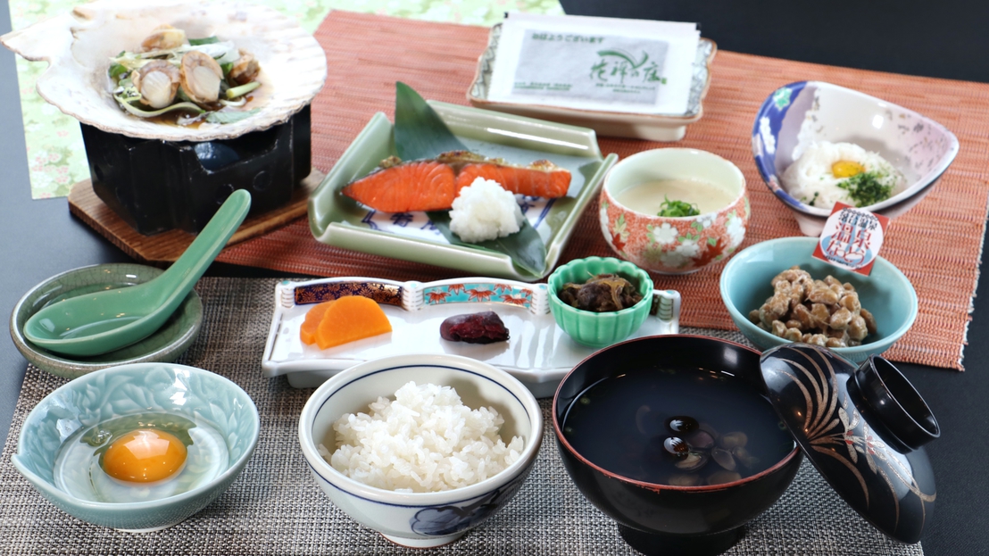 ご朝食落合温泉豆腐や落合温泉納豆などの名物をはじめとした和朝食をご提供。