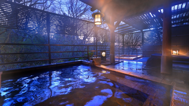 夕景の露天風呂も湯宿に泊まる楽しみです