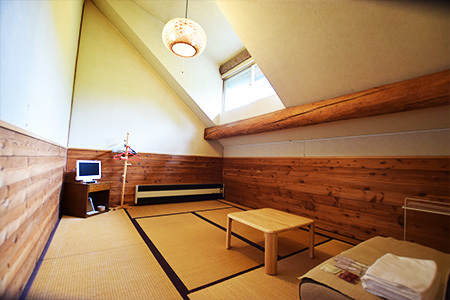 Washoku no Yado Tekuteku Stop at Washoku no Yado Tekuteku to discover the wonders of Nagano. Featuring a satisfying list of amenities, guests will find their stay at the property a comfortable one. To be found at the property
