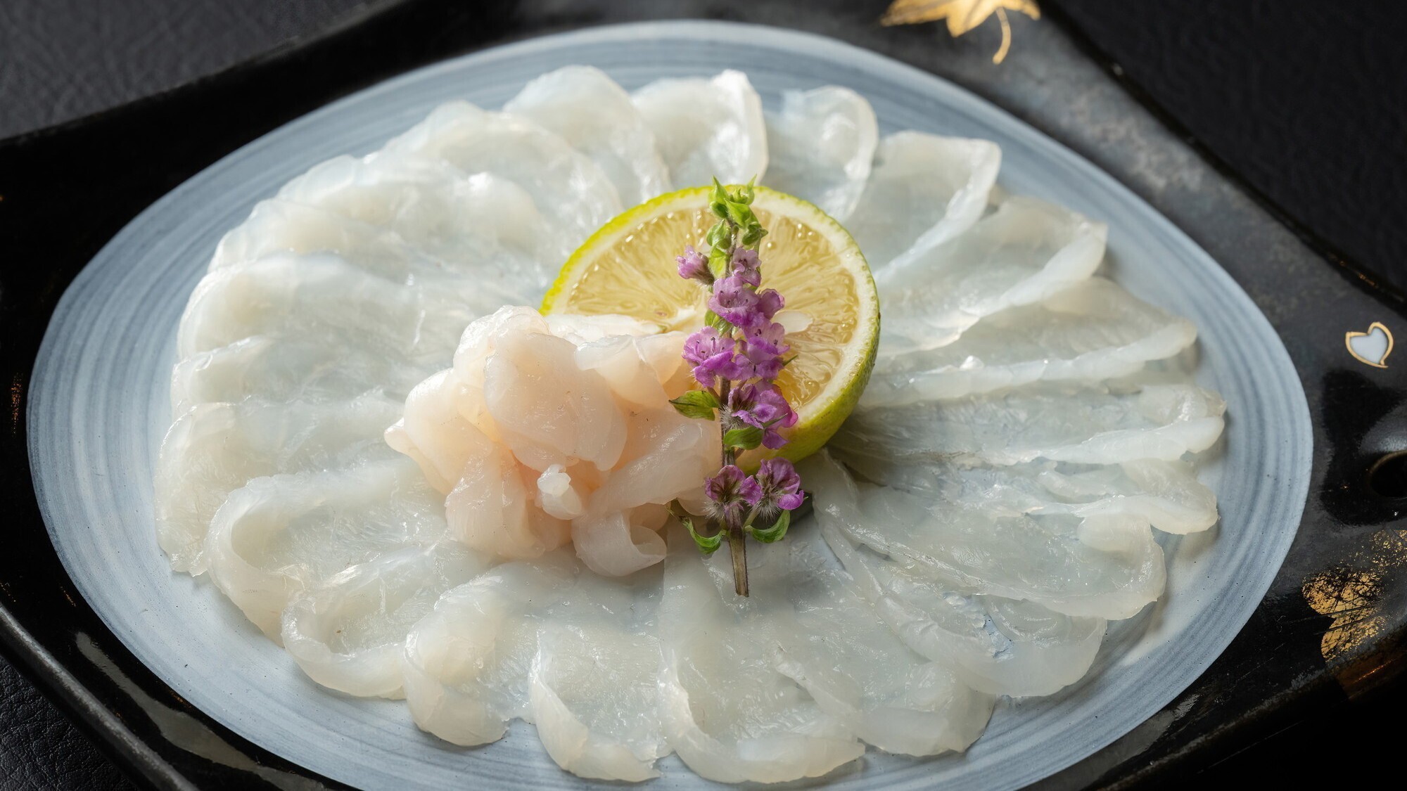 【ご夕食一例】国産ふぐのてっさ ※写真はイメージです。仕入れ状況により異なります。