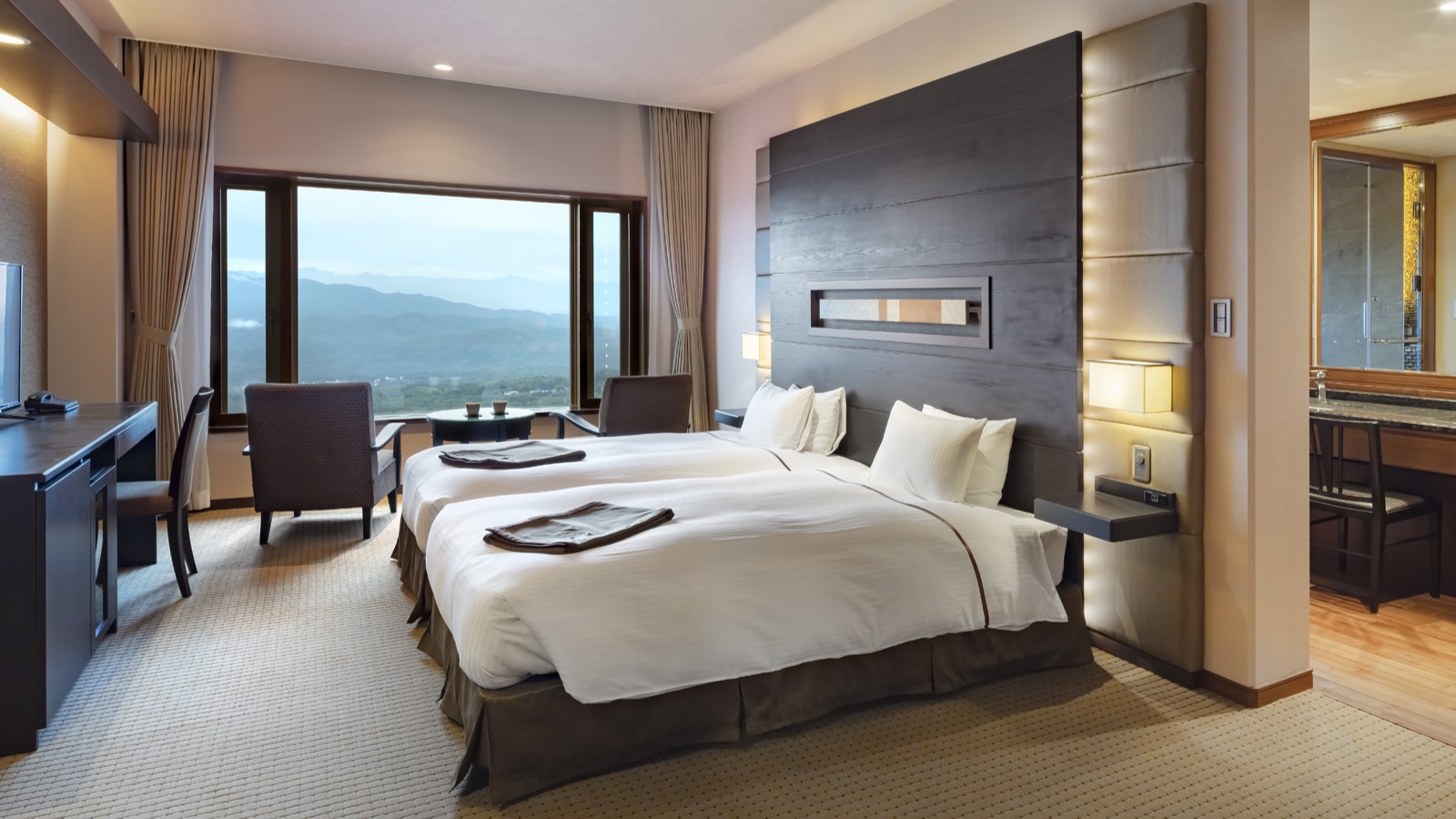 ＜本館＞温泉内風呂ツイン（野尻湖側）