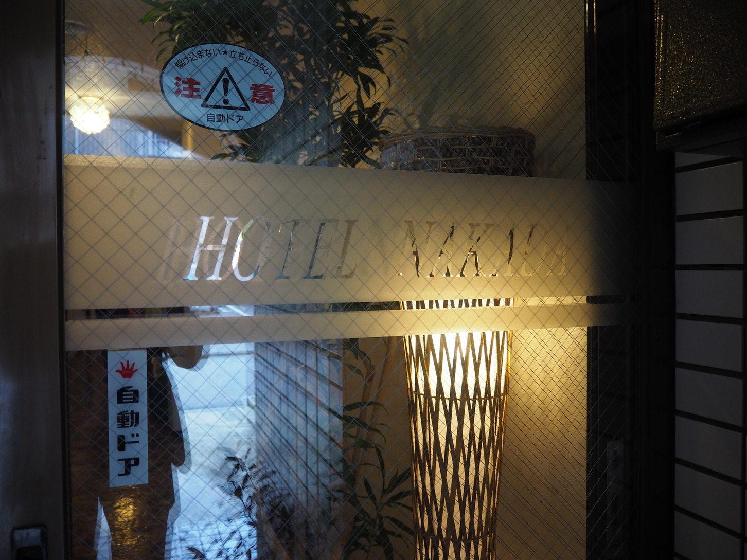 玄関１
