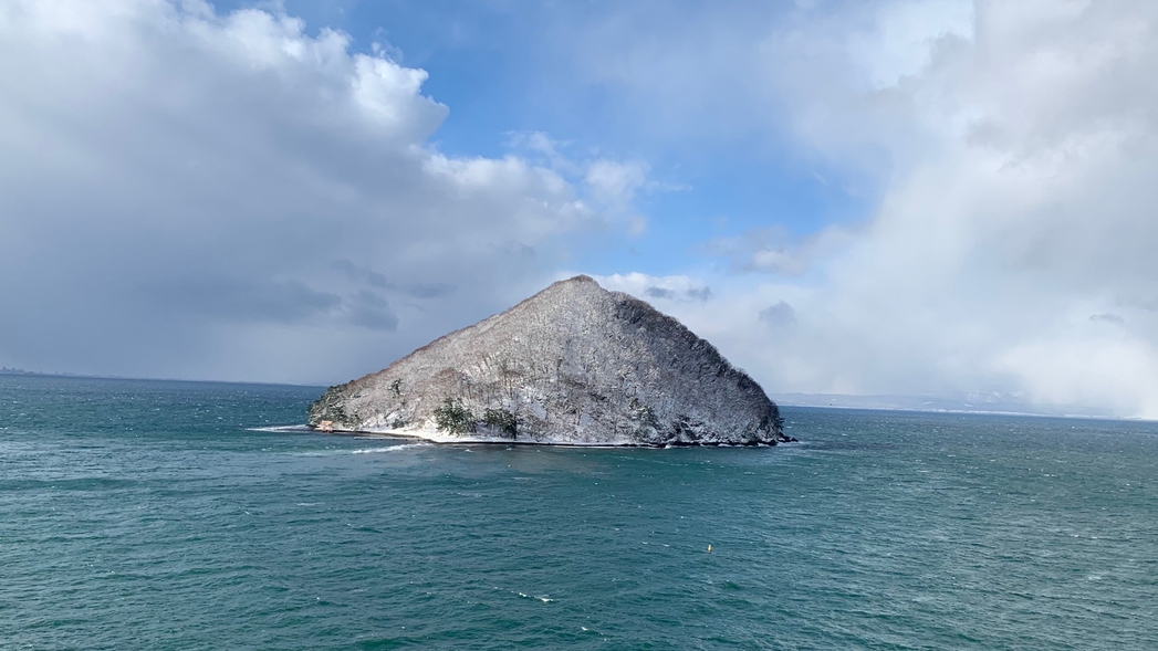 冬の湯の島