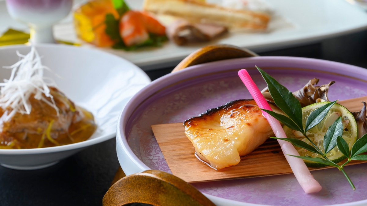 旬の食材にこだわった会席一例