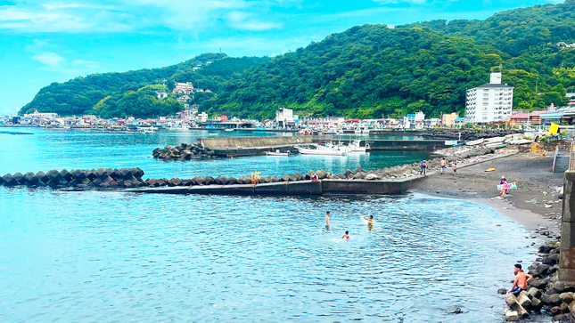 網代温泉海水浴場