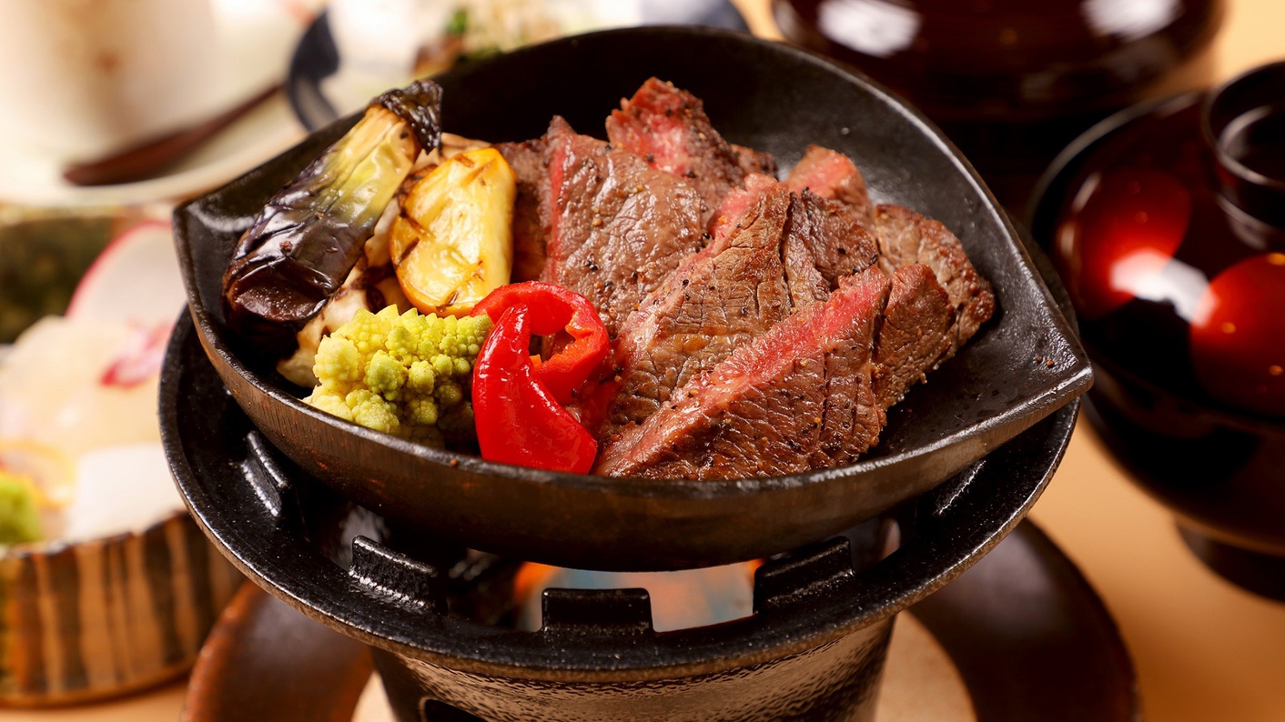 15階日本料理「筑紫野」【黒毛和牛ステーキ御膳】
