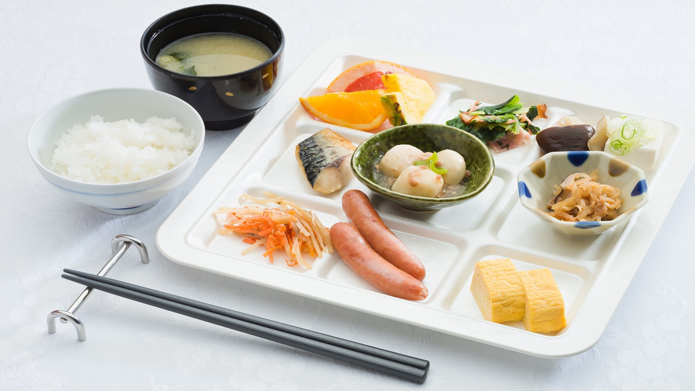 朝食・和食盛り付け一例