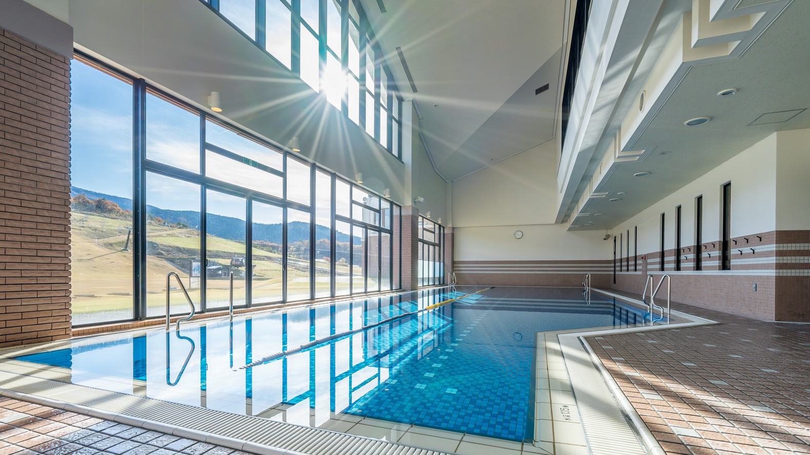 室内温水プール