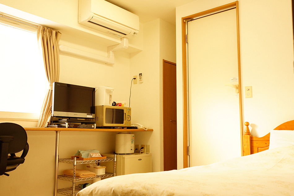 Weekly Sapporo 2000 & Annex Main Image Weekly Sapporo 2000 & Annex, Sapporo