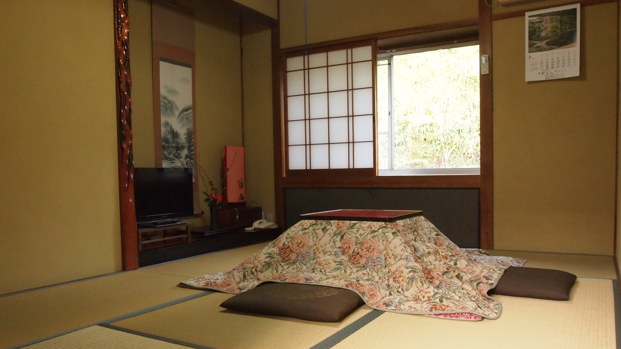 *【部屋一例】日本家屋の静かな佇まいを感じるお部屋でのんびりとお寛ぎ下さい。