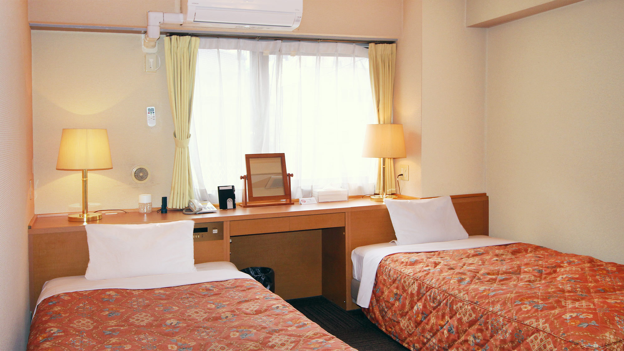 ツインルームご夫婦や友人とのご利用にも最適なお部屋です