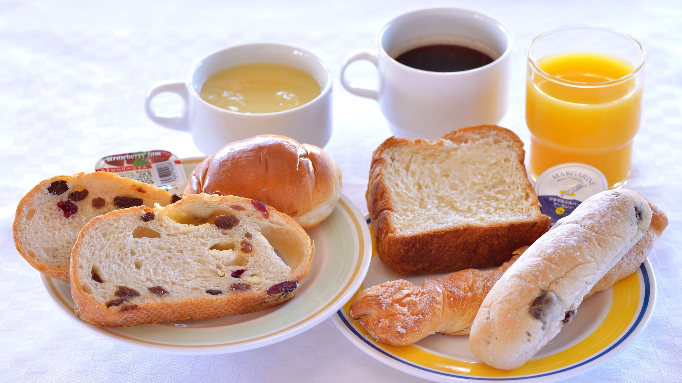 無料のパンは量に限りがございます、ご了承ください。（無くなり次第終了 ＞＜）