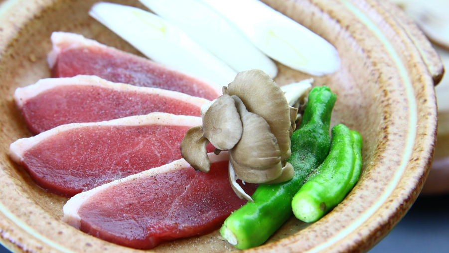 そば会席鴨肉の陶板焼き