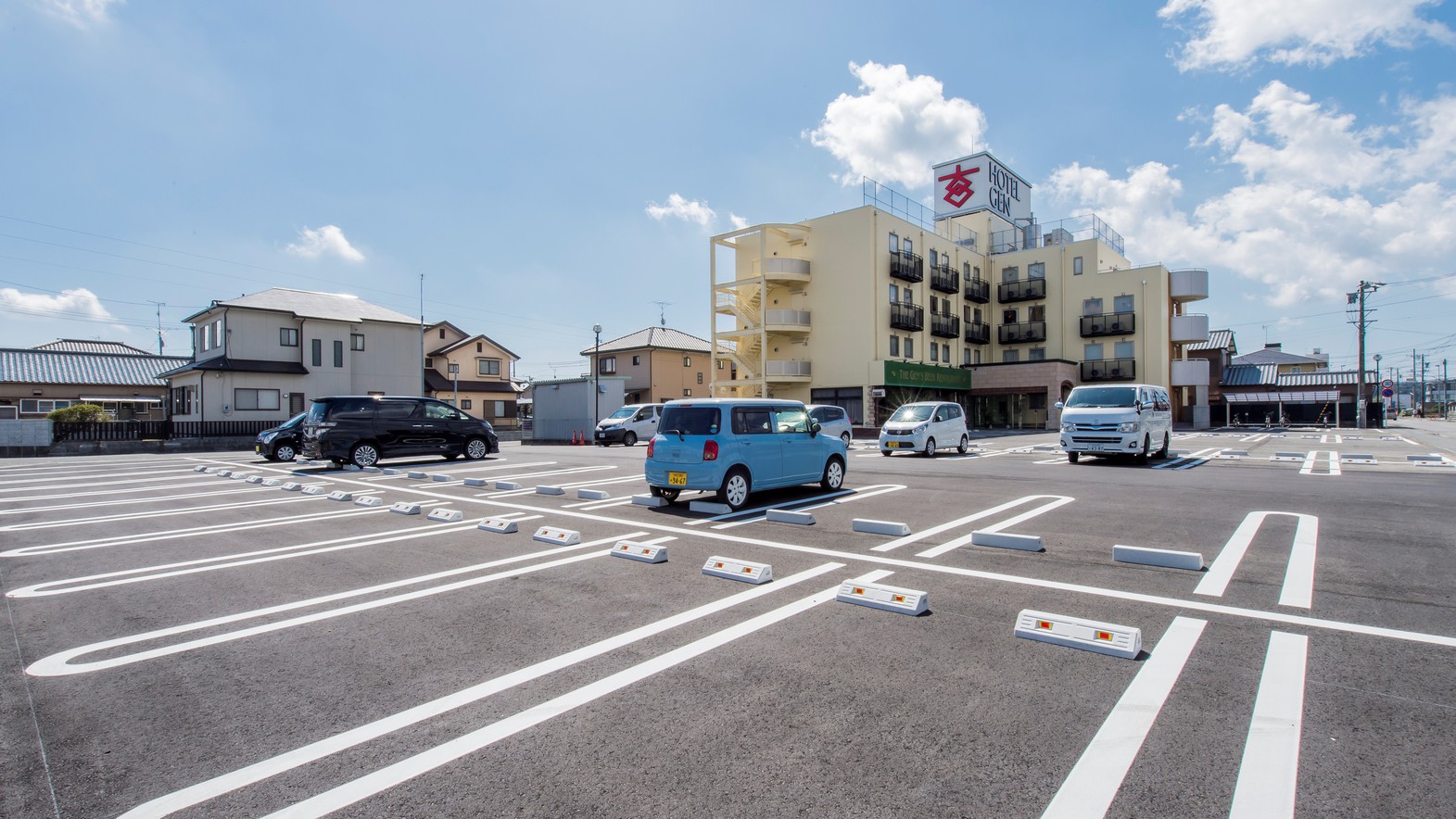 普通車65台が駐車可能な駐車場