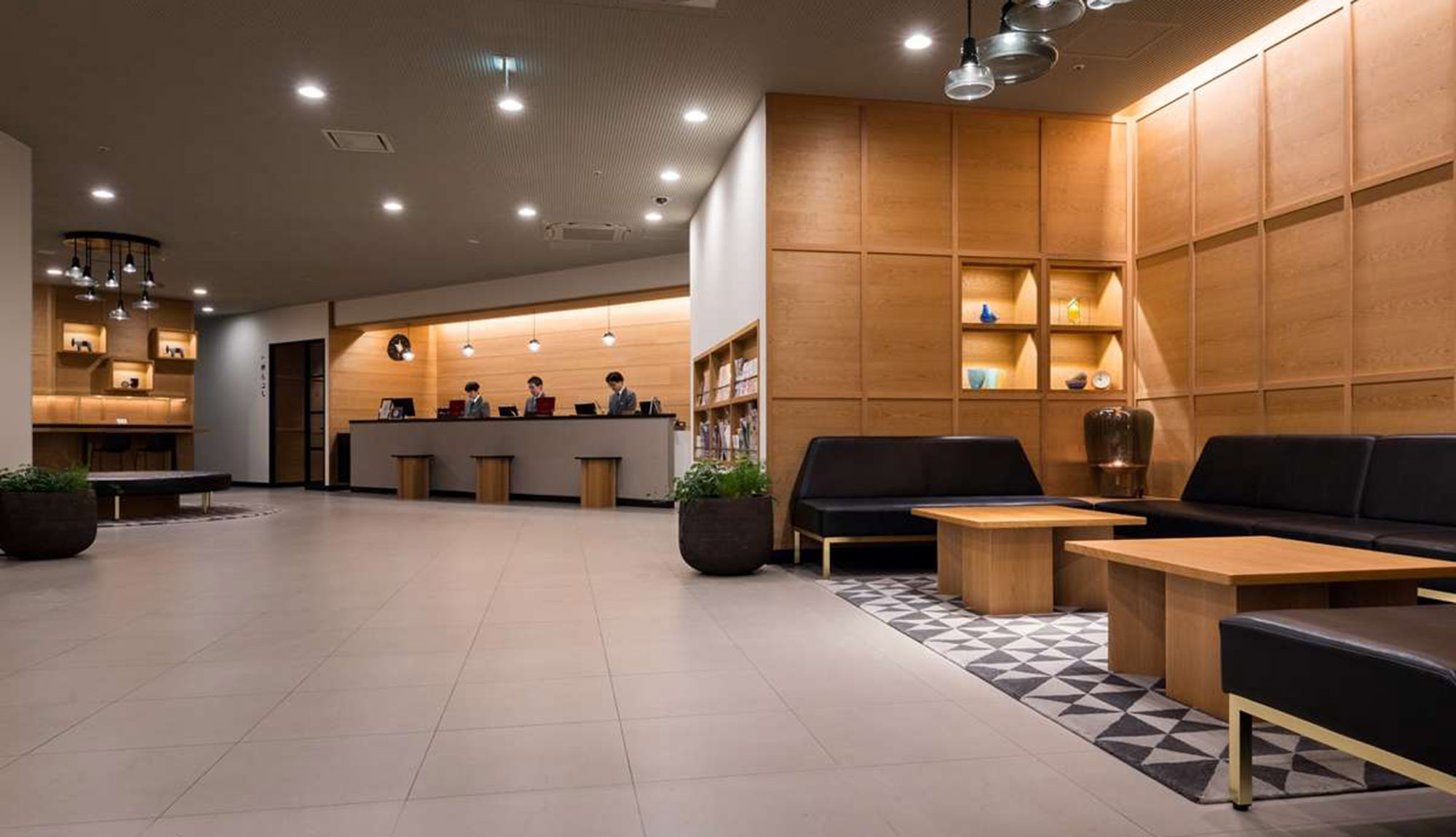 明るい雰囲気でお出迎え致します。