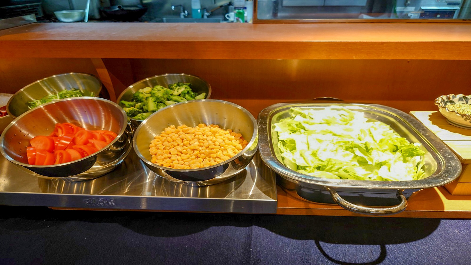 【日本海庄や】サラタ？ハ？ー