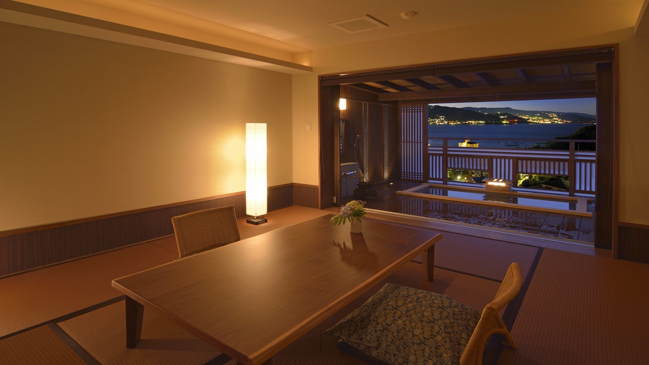 本館【虹の間】露天風呂