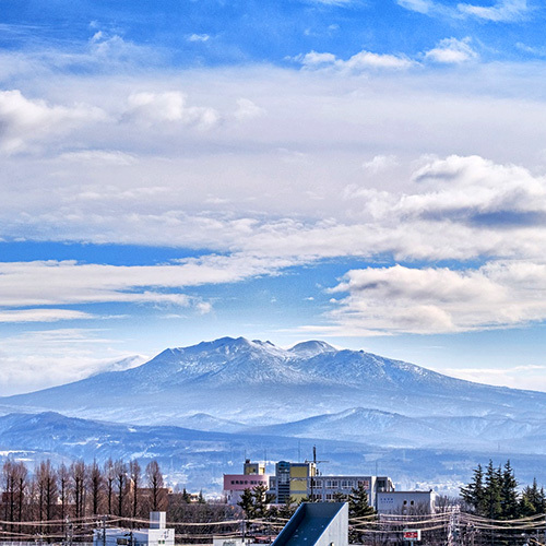 ・周辺／晴れた日には日本百名山の一つ、八甲田山もご覧いただけます
