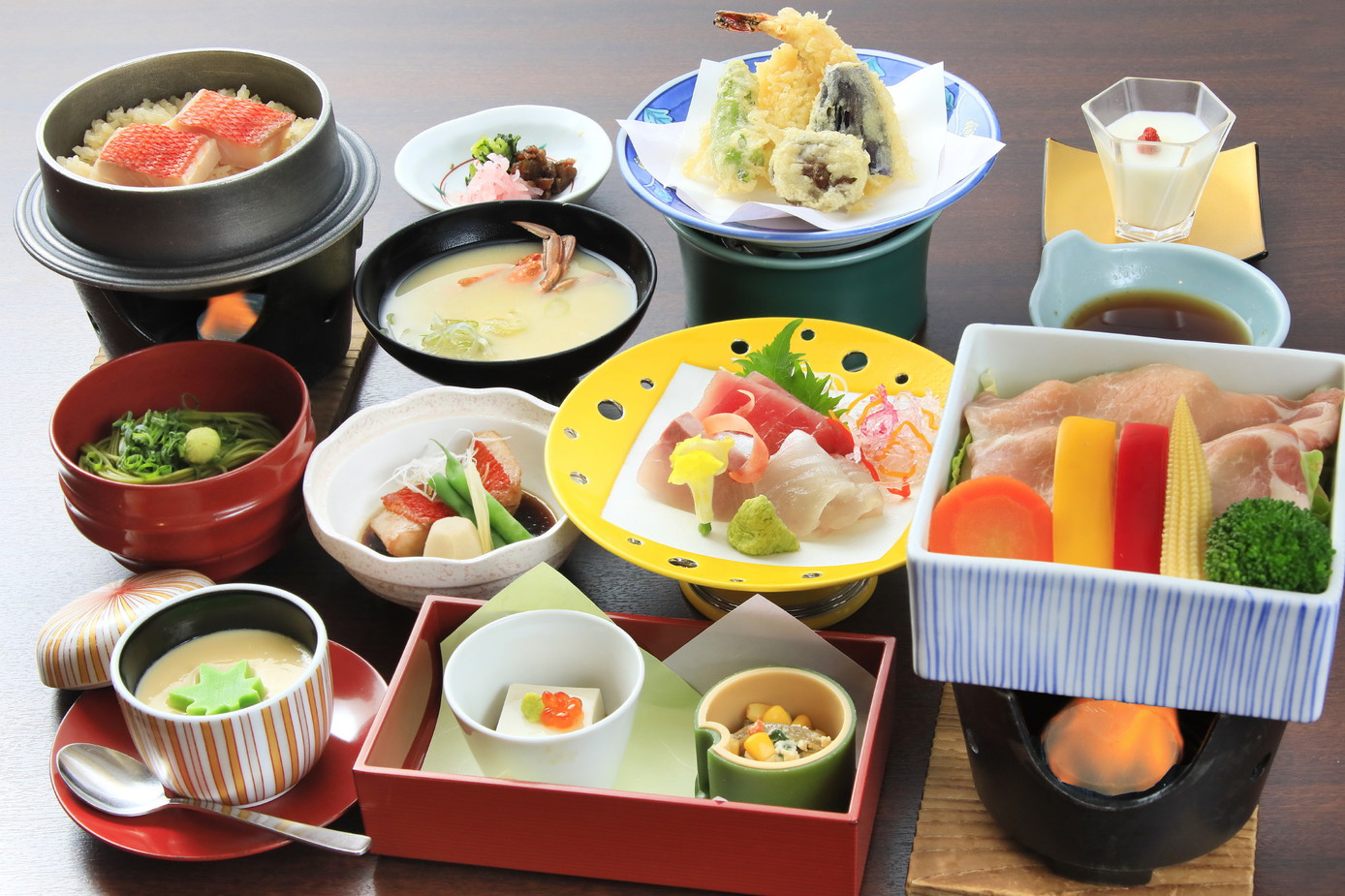 【楽天トラベルサマーSALE】【暖香園スタンダード】名湯・伊東温泉で極上の癒し！［1泊2食］