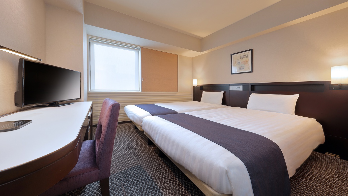 ハリウッドツインルーム15平米／シングルベッド（1030×;1950mm）を2台設置しております