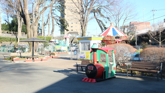 ＊周辺施設【るなぱあく】／お子様がだいすきな遊具がたくさん…;♪