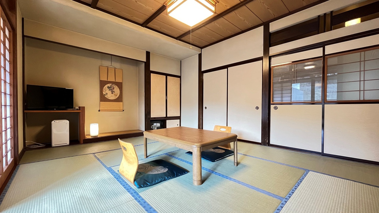 【客室】３階和室（庭園側）白百合