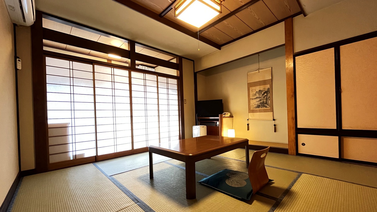 【客室】おまかせ２〜４階８畳山吹