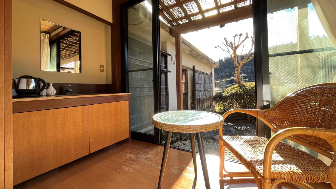【客室】おまかせ２〜４階８畳山吹