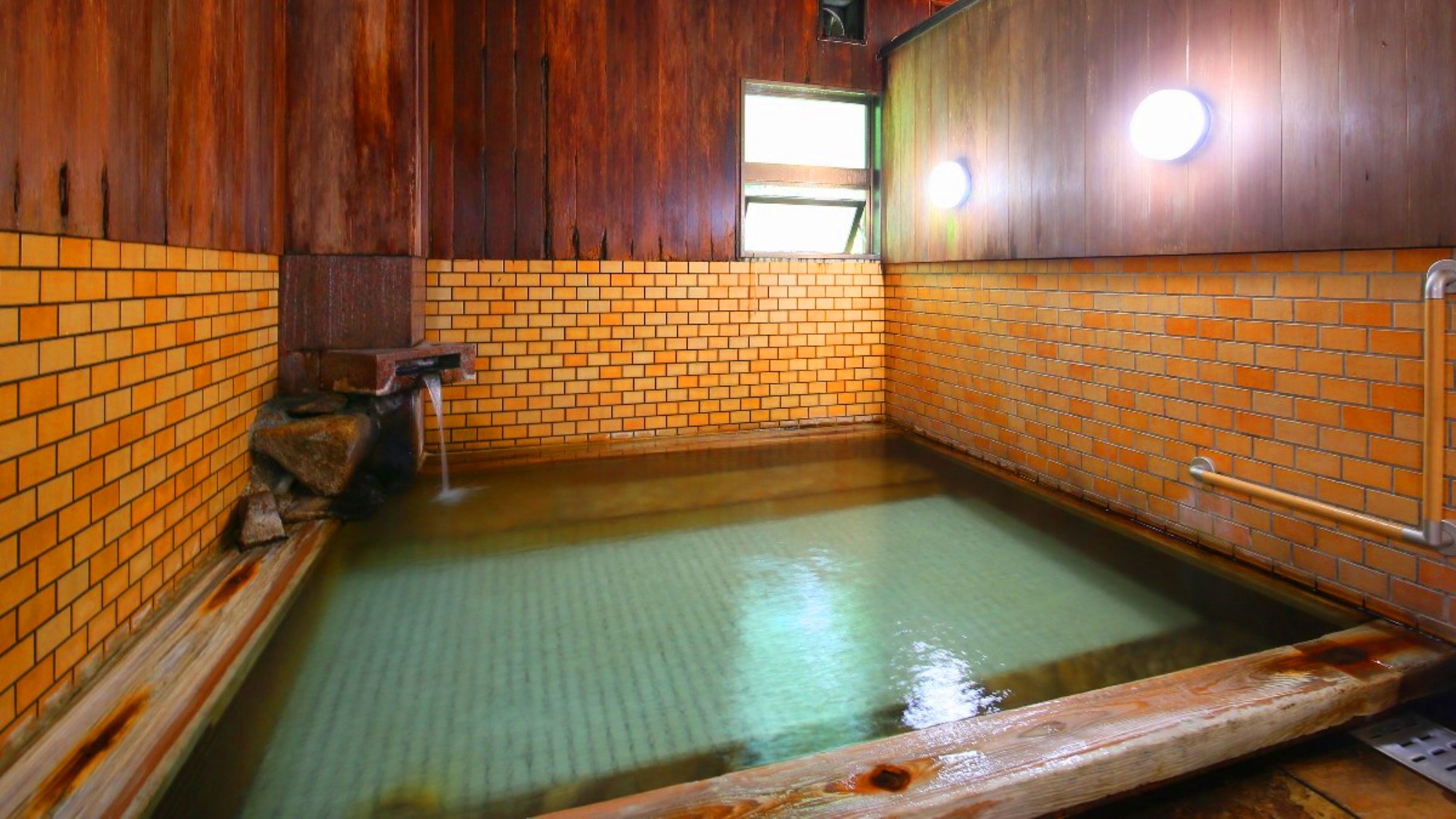 温泉内湯「太陽の湯」 
