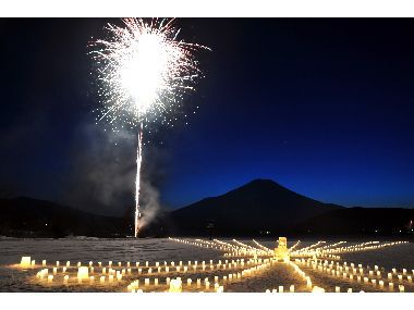山中湖湖上祭は、富士山と山中湖の夏の祭典ですので、ご家族で楽しめるイベントです。