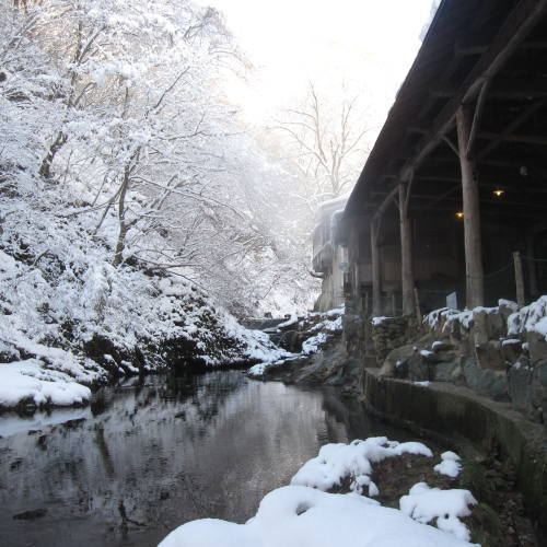 作并温泉鹰泉阁岩松旅馆