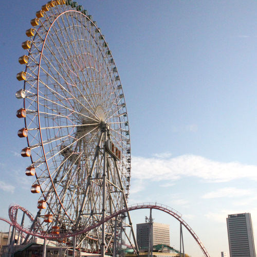 当館から徒歩20分コスモワールドの大観覧車MM21もうひとつのランドマークです♪