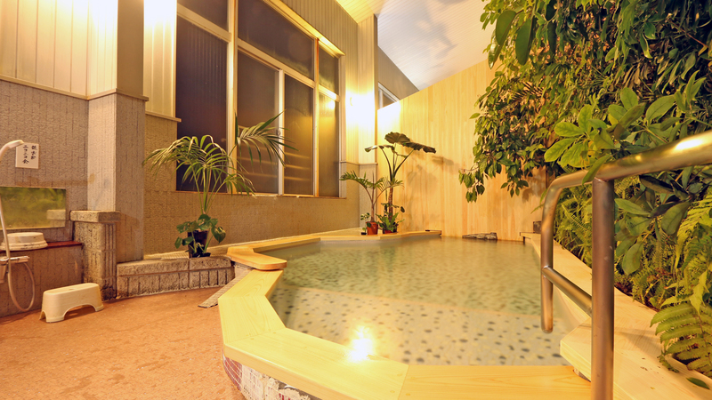 Kakino Onsen Hasshoen Yumotokan The 3-star Kakino Onsen Hasshoen Yumotokan offers comfort and convenience whether youre on business or holiday in Tajimi. The property features a wide range of facilities to make your stay a pleasant
