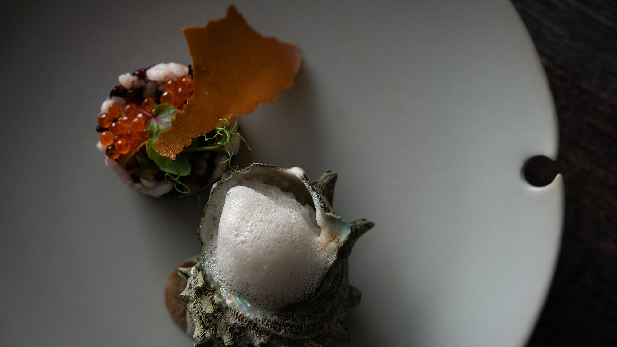 【HANARÉ;】石垣島の自然の恵みと歴史の積み重なりを表現※料理一例