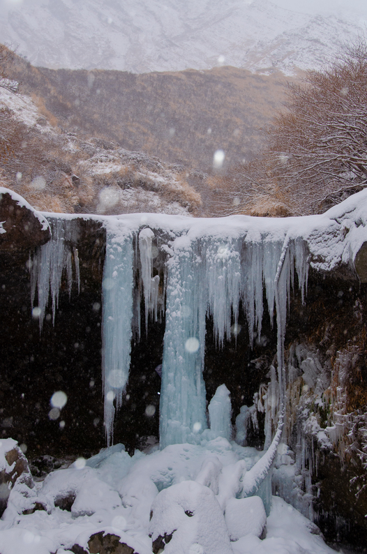冬の仙酔峡阿蘇の三大氷河の一つ