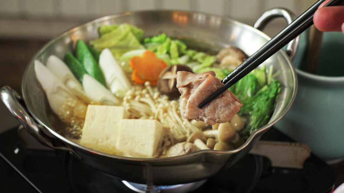 冬の特別メニュー【日替り鍋】その日に一番おいしい食材を使ったあったかいお鍋