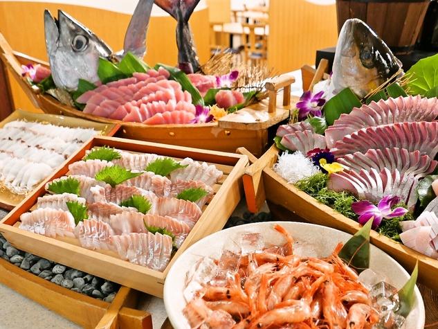 伊良湖の魚処『 地魚 造り 』などの刺身