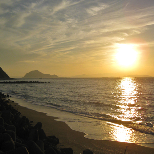 三河湾に沈む夕日