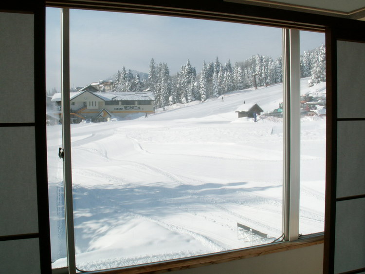 スキー場の見えるお部屋