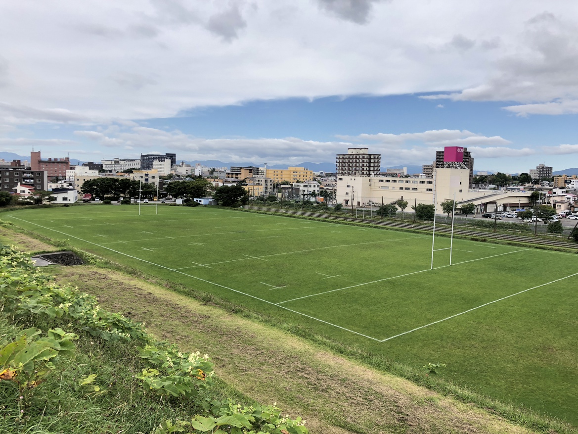 根崎公園ラクビー場