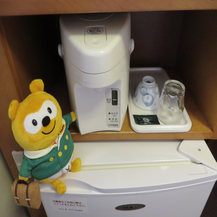 冷蔵庫周り空の冷蔵庫のほか必要な備品をご準備してます