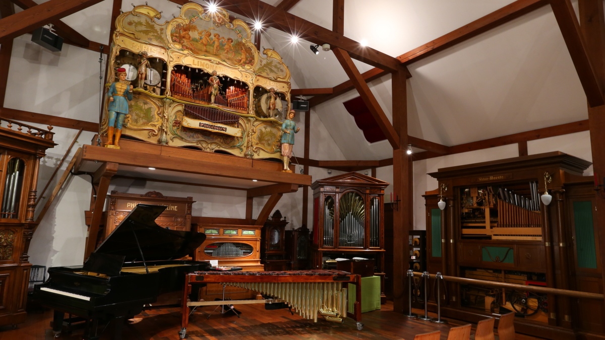 【ホール・オブ・ホールズ】萌木の村オルゴール博物館では不定期でコンサートも行っております